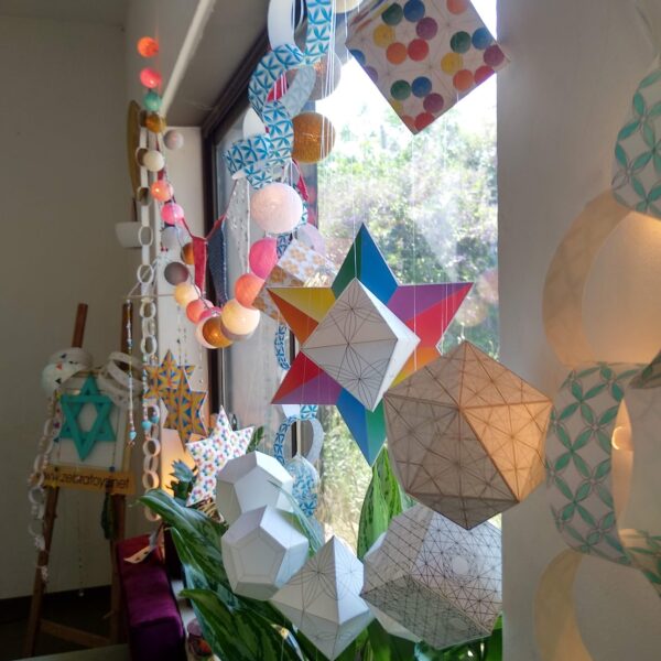 HALELUYA’s Papercrafts Club-Live online crafting meetups & Free printable templates